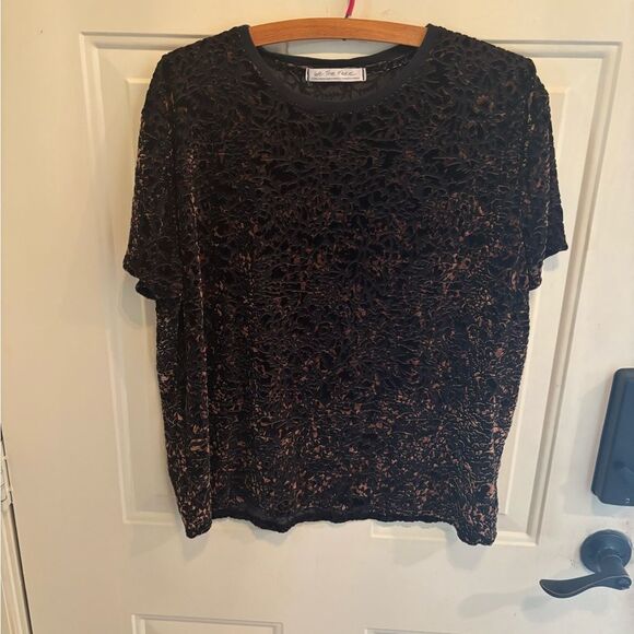 Free People Elegant Black Women's Top - Picture 2 of 5